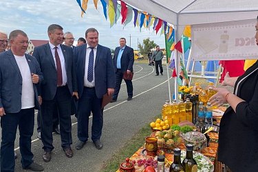 Курманаевский район отметил 90-летие